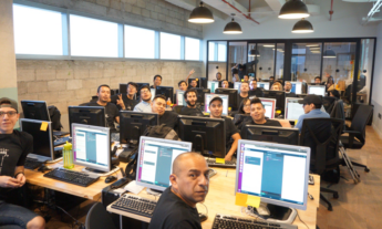 Hola Code, a Mexican coding bootcamp for returning immigrants