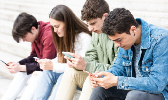 Do Digital Natives Really Exist?