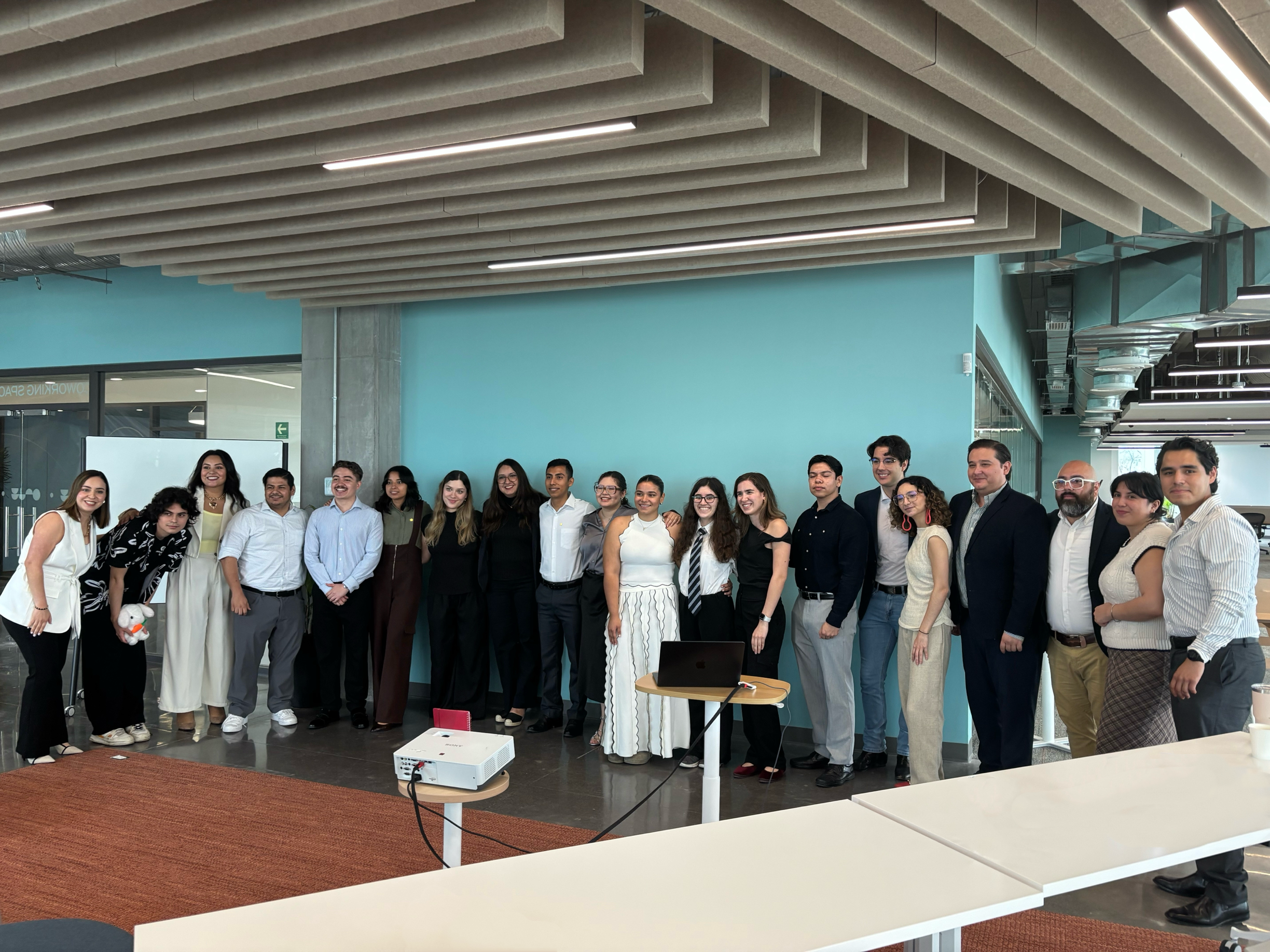students reunited to present their projects